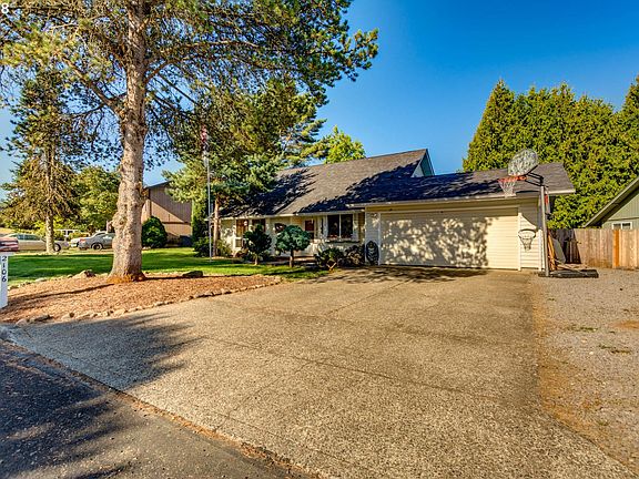 2nd image of 2106 NE Cranbrook Dr