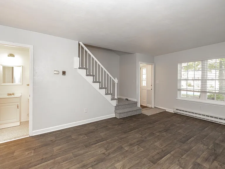 9392 Pine Tree Rd #B — Photo 6