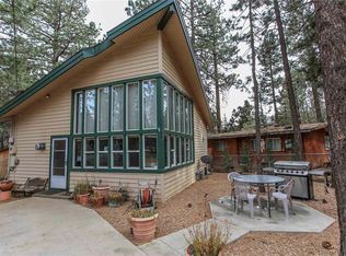 427 Highland Ln, Sugarloaf, CA 92386