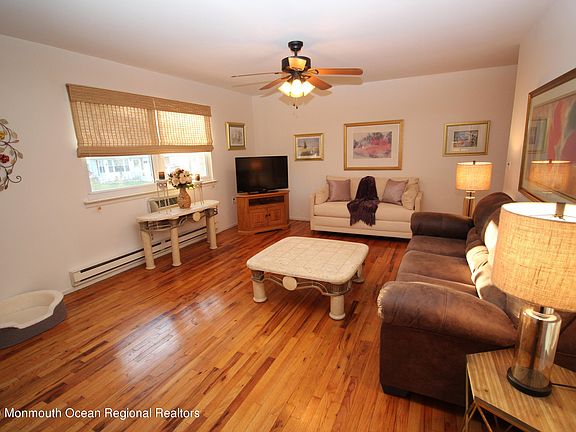 4th image of 252A Columbine Ct