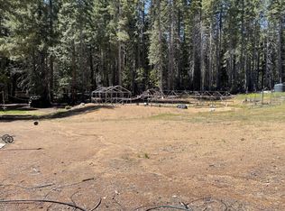 351 Mule Lovers Ln, Hayfork, CA 96041