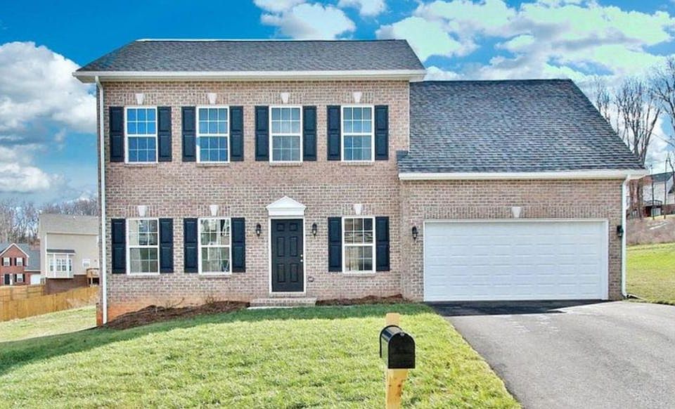 1st image of 25 Siena Dr NW
