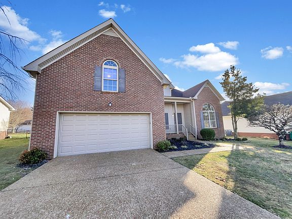 3rd image of 809 Highland Dr