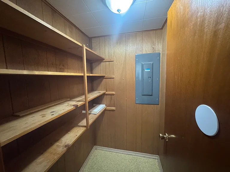 319 S Tonasket Ave #10 — Photo 8