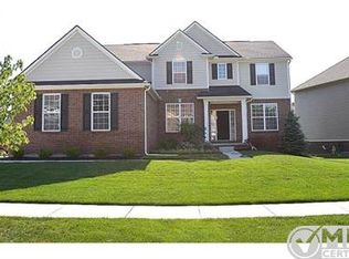 1809 Carriage Hl, Commerce Twp, MI 48382
