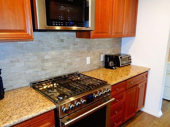 4th image of 14745 Grayville Dr