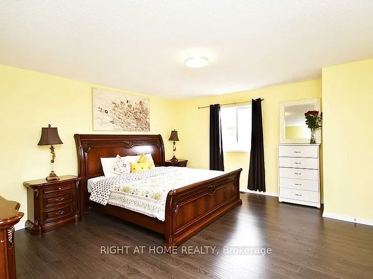 33 Schooner Dr #UPPER — Photo 15