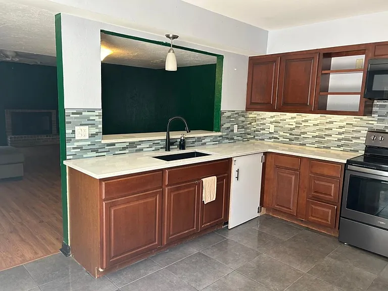 9750 Hefner Village Blvd — Photo 17