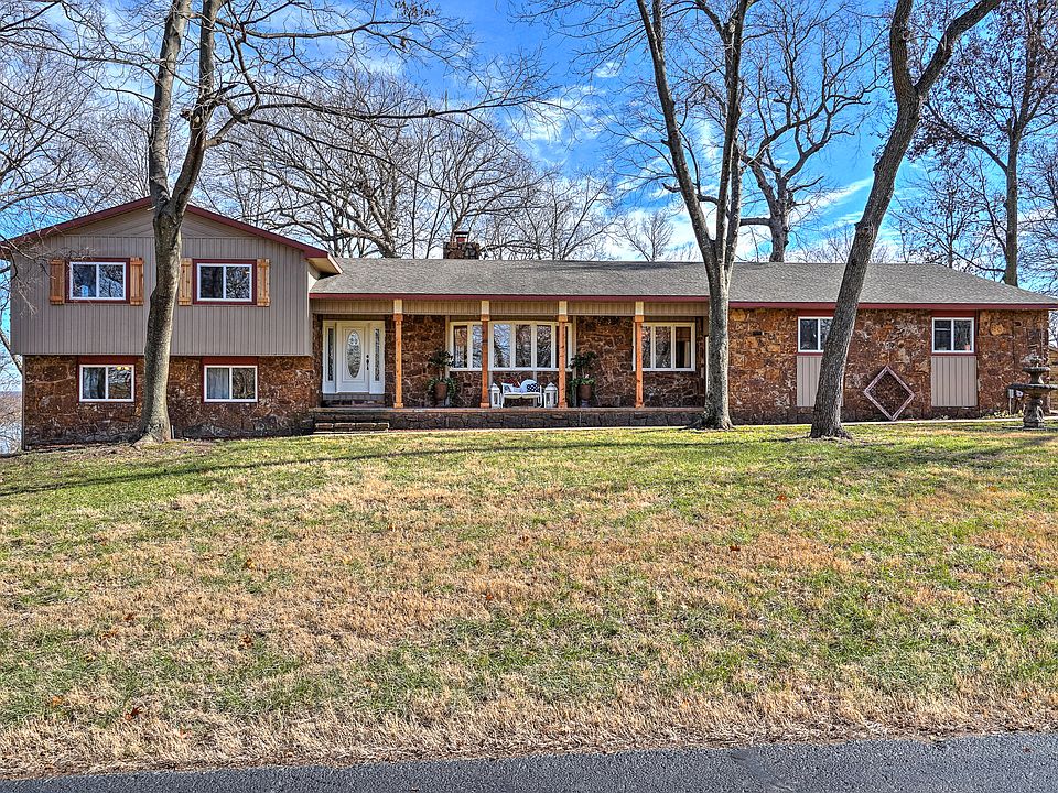 1st image of 34072 S Coves Dr