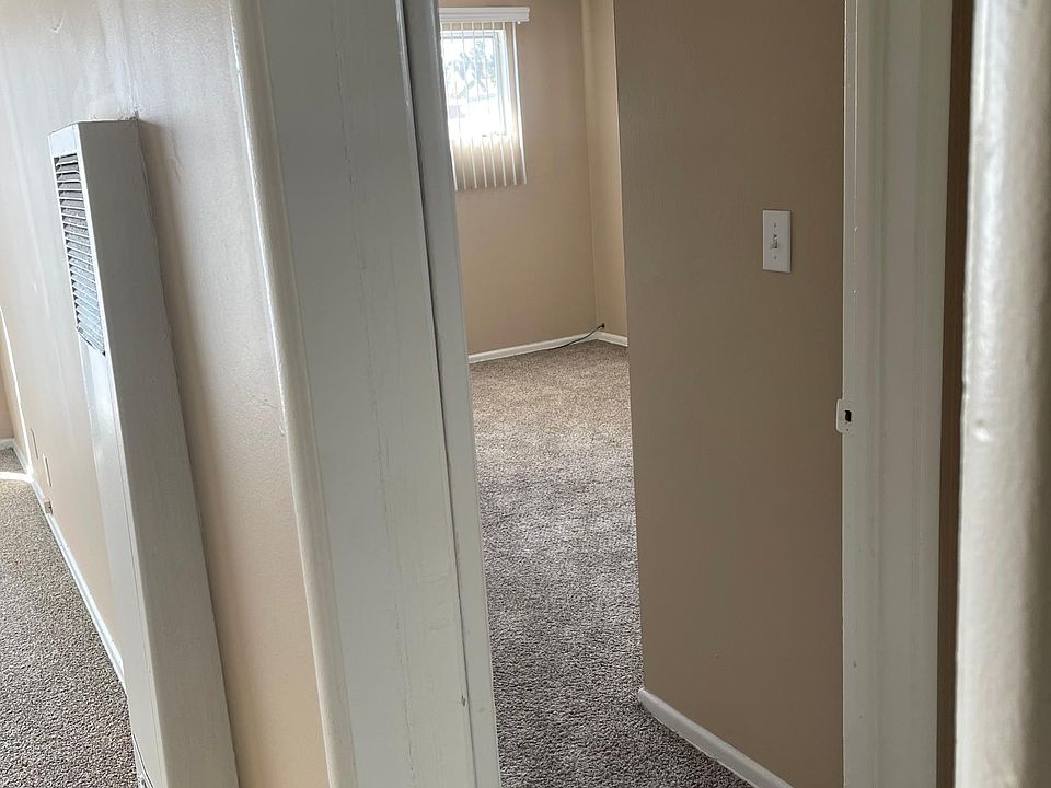 1st image of 3935 Hillcrest Dr #7