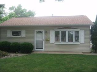 2525 Indiana St SW, Cedar Rapids, IA 52404