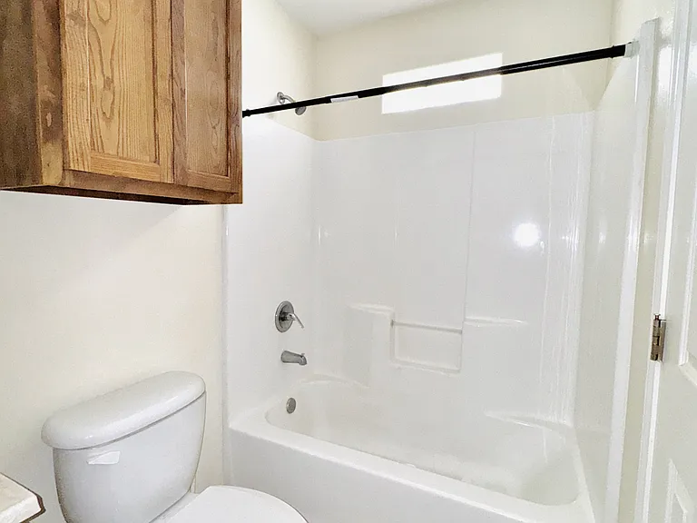 200 W Albatross Ave #A — Photo 14