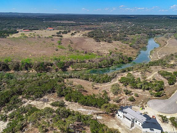 5th image of 2042 Paradise Pkwy LOT 32