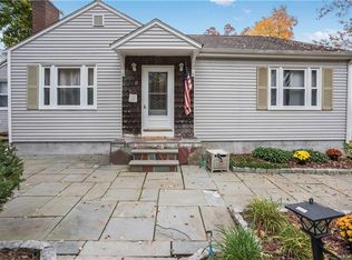 12 Edwin St, Putnam Valley, NY 10579