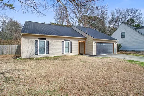 2451 Castlereagh Rd Photo 1