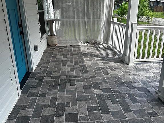 2nd image of 3902 N SUWANEE AVENUE