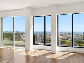 210 Lille Ln, Newport Beach, CA