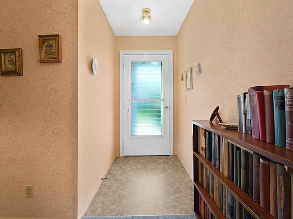 5th image of 2775 Emory Drive W #A