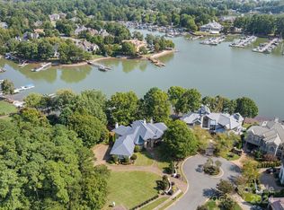 18210 Town Harbour Rd, Cornelius, NC 28031