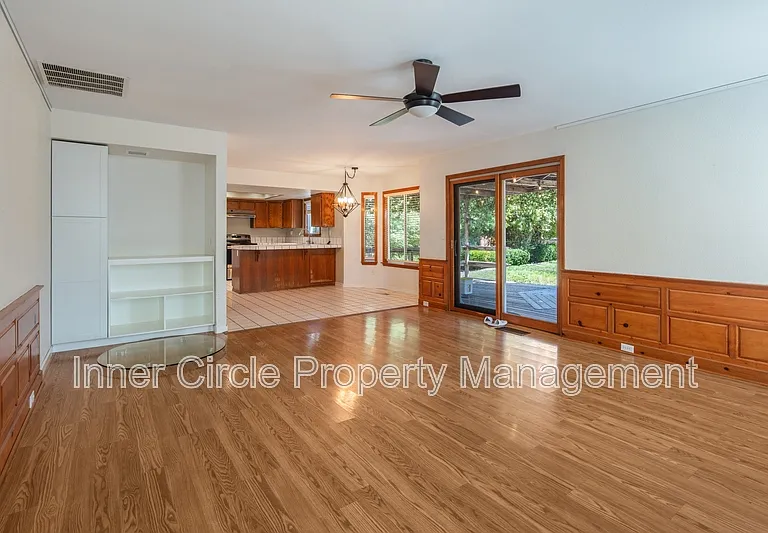 512 Bluerock Dr — Photo 13