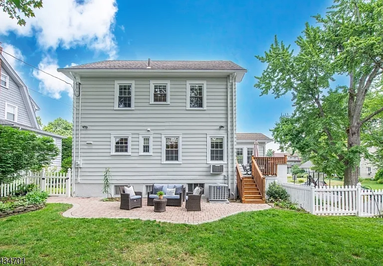 2 Inness Pl — Photo 21