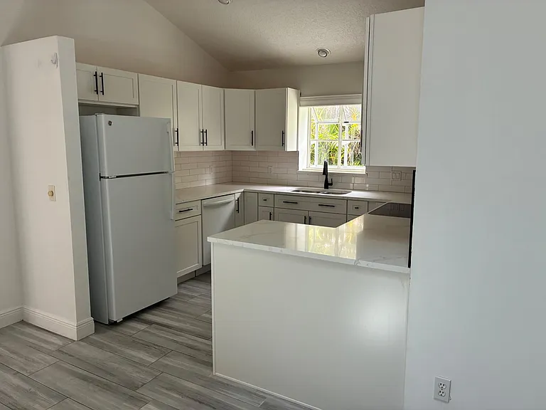 4309 SE Scotland Cay Way — Photo 8
