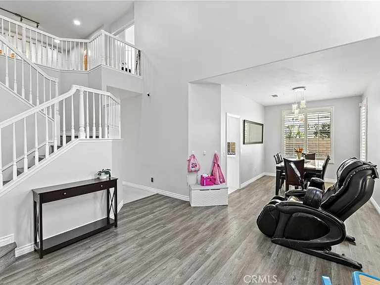 15881 Madelyn Ct — Photo 7