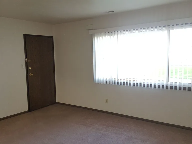 St. Francis Drive Apartments — Photo 8