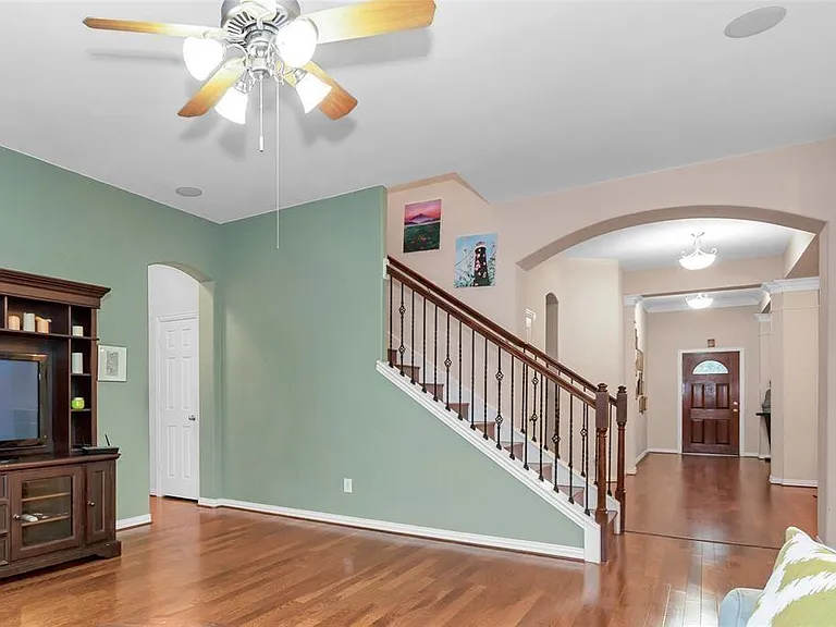 8318 Lemonmint Meadow Dr — Photo 15
