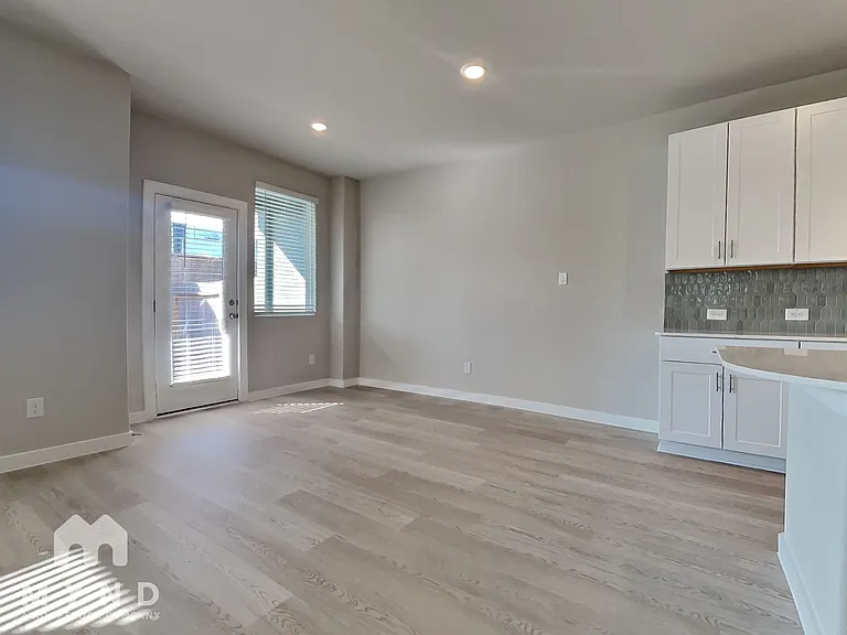 8117 Rising Stream Dr — Photo 6
