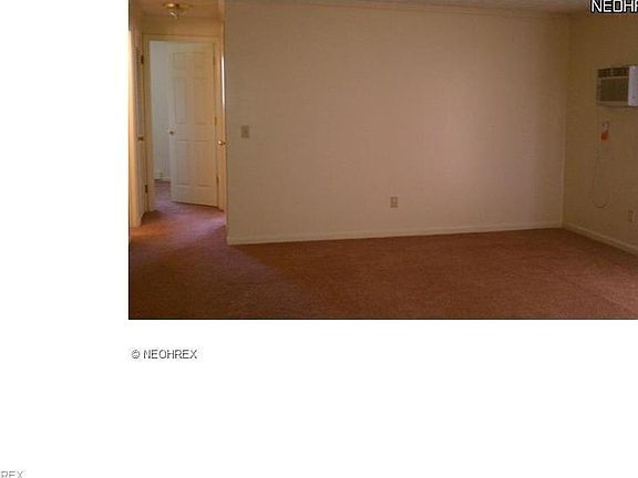 3rd image of 835 Constitution Ave APT 8