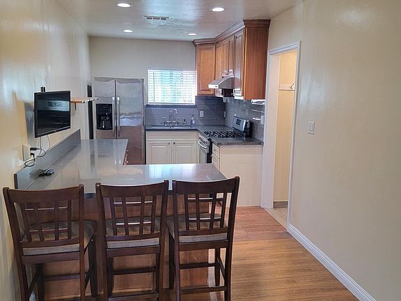 5th image of 2568 Loma Vista Dr