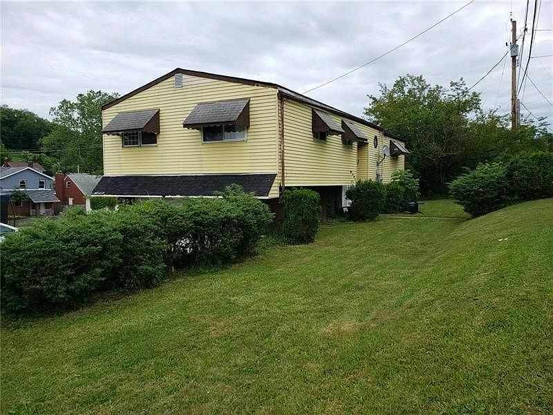 2nd image of 8352 Pierce St