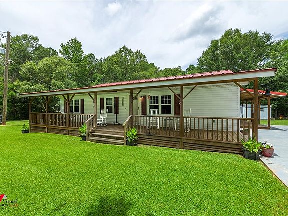 2nd image of 125 Honeysuckle Ln