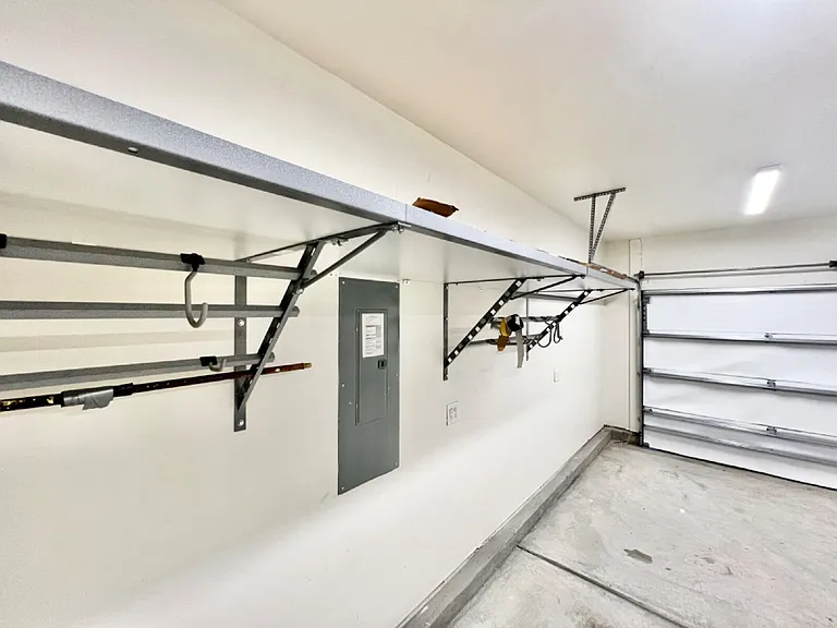 2108 Poplar Ridge Dr — Photo 35