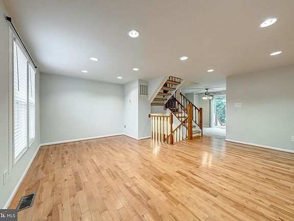 5th image of 14630 Stone Crossing Ct