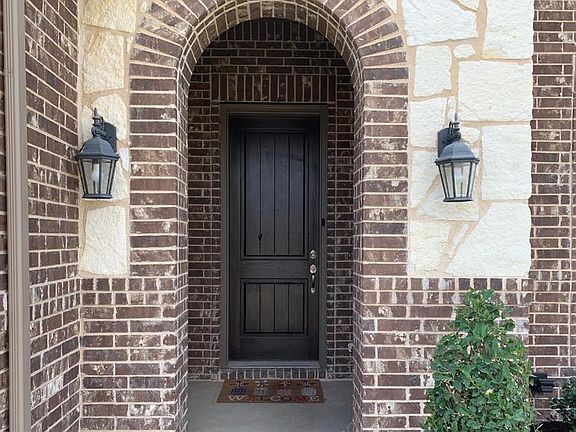 3rd image of 1620 Barrel Oak Dr