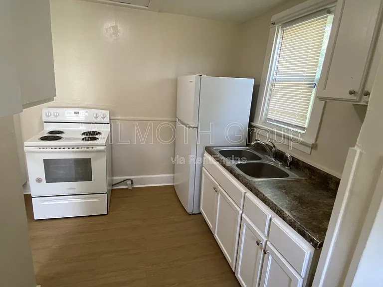 253 N Gray St — Photo 7