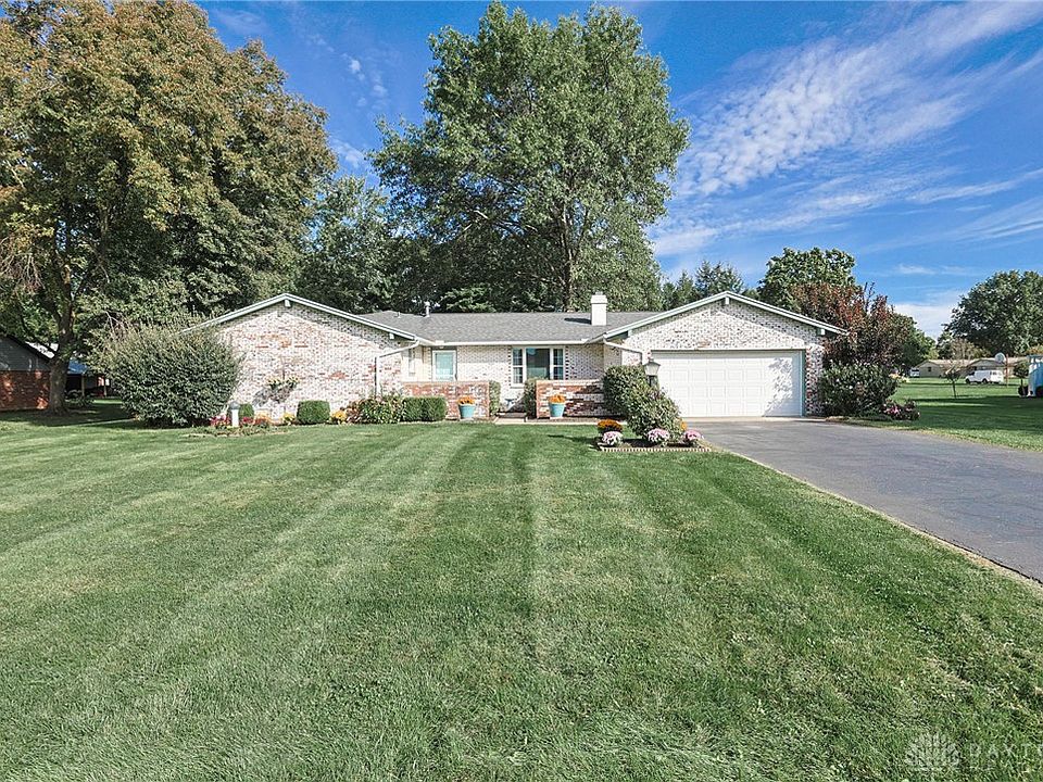 1st image of 885 Michaels Rd