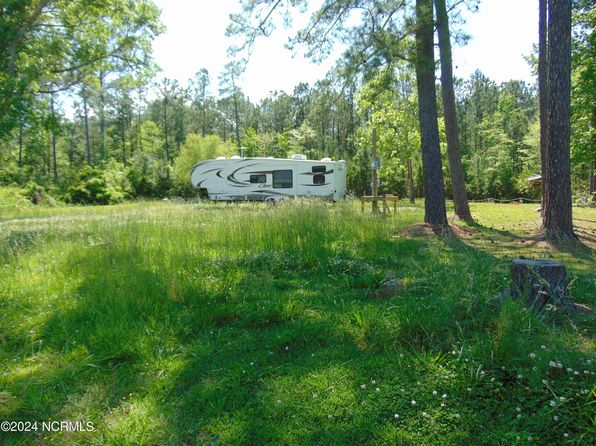 107 Ponderosa Road, Lowland, NC 28552