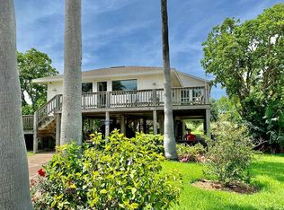 1346 23rd St, San Leon, TX 77539