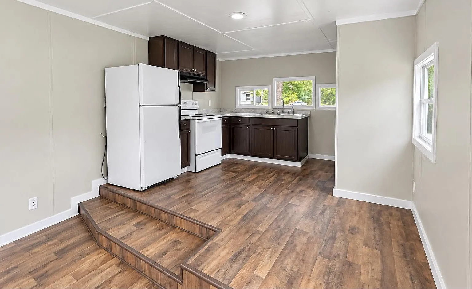 2 bed, 750 sqft, $999 — Photo 4
