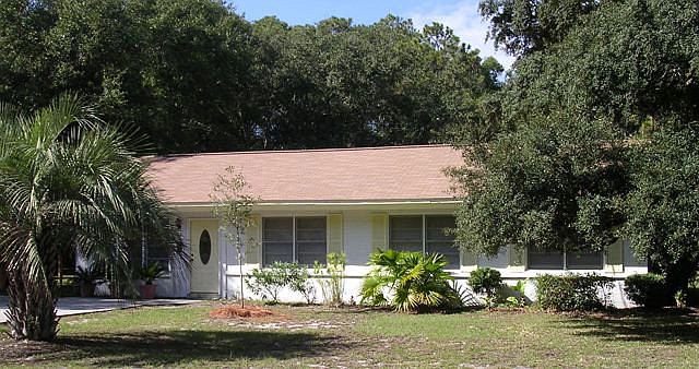 1st image of 808 N Beachview Dr