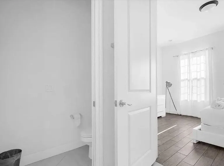 450 Captiva Dr — Photo 32