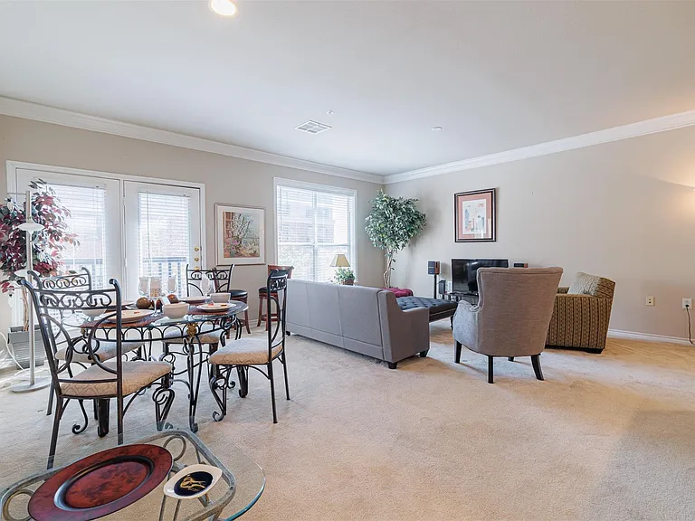 2400 McCue Rd #360 — Photo 3