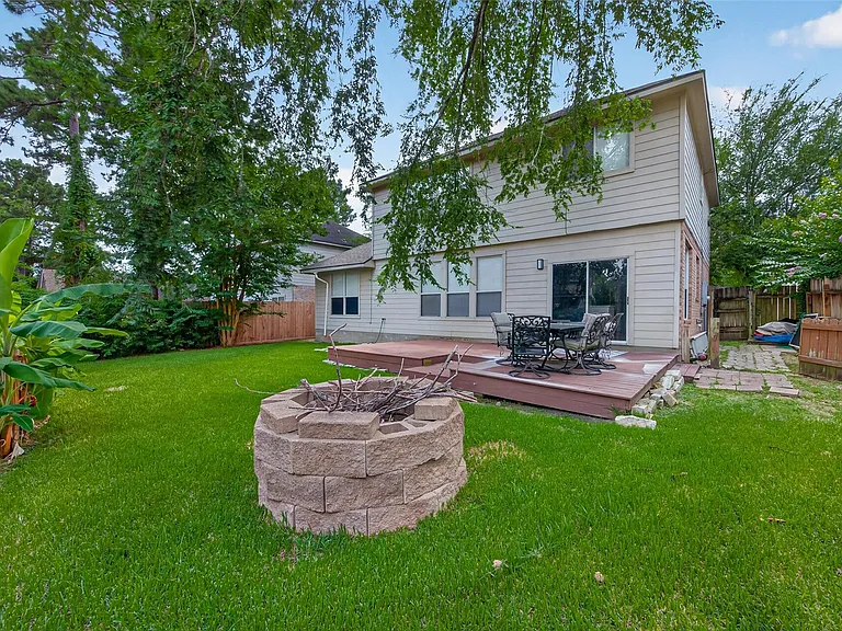 232 Doncaster St — Photo 45