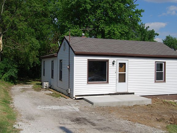 2nd image of 238 Creek St