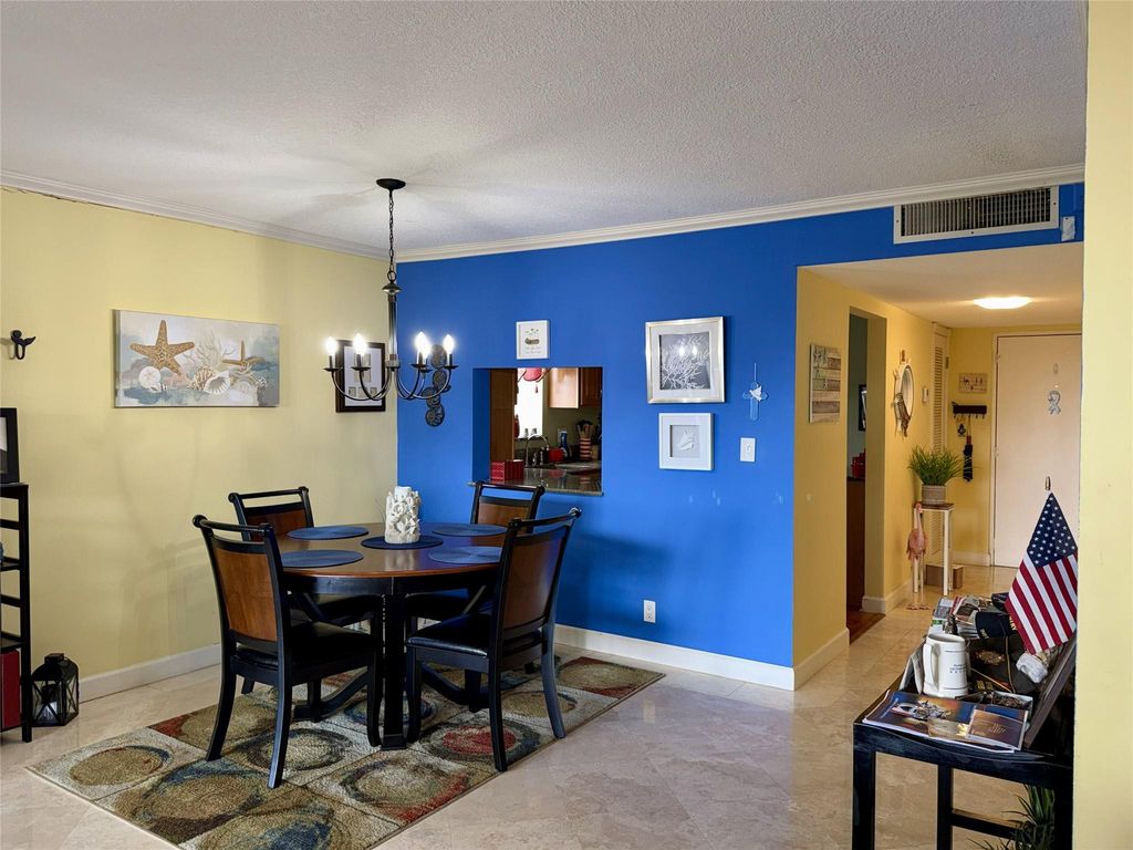 2304 S Cypress Bend Drive #615, photo 3