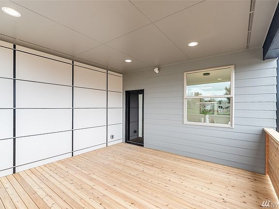 3rd image of 3302 58th Ave NE