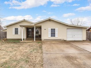 802 9th St, Grandview, IN 47615